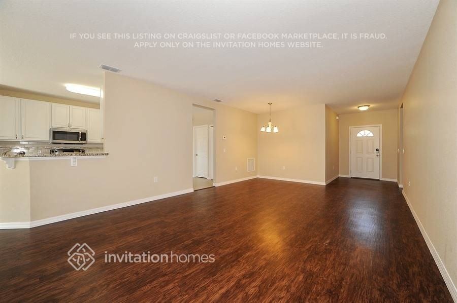 2071 Kabat Ave - Photo 2 of 21