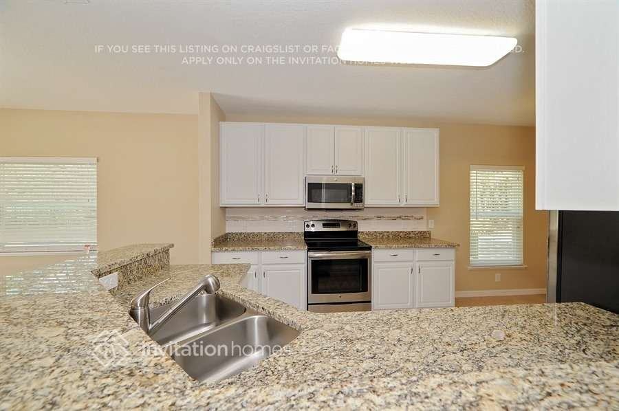 2071 Kabat Ave - Photo 5 of 21