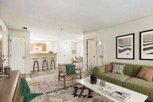 featured image of 933 Meadow Oak Dr