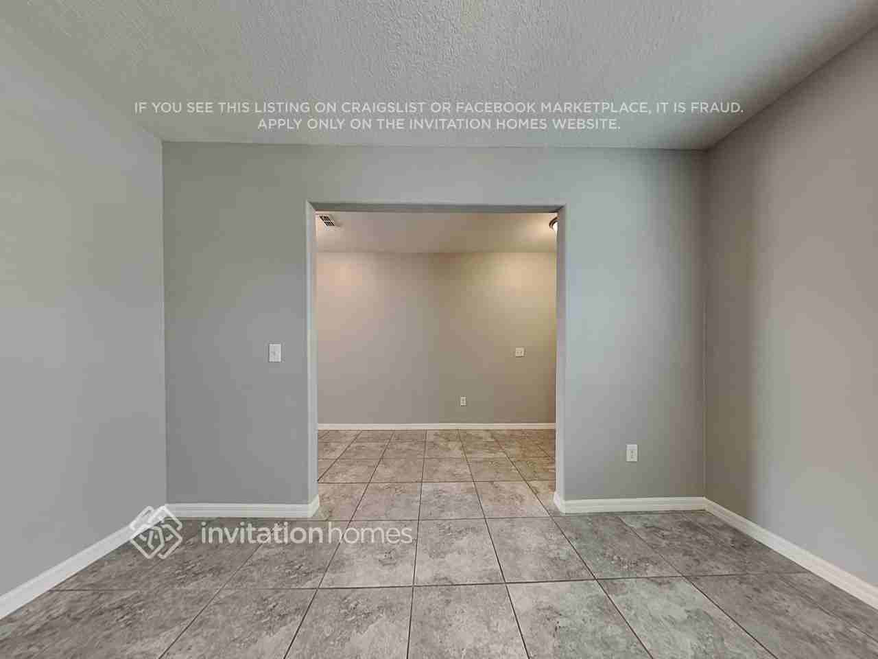 205 English Heritage Pl - Photo 4 of 19