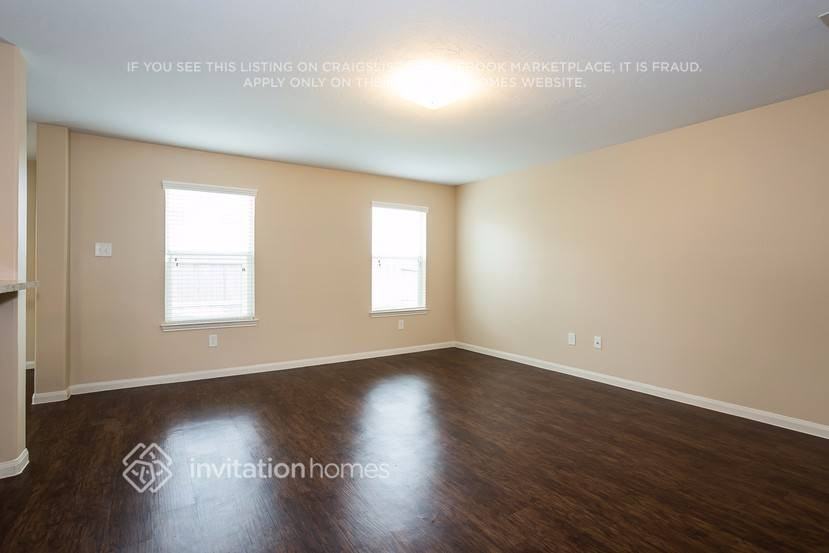 12631 Mountain Daisy Rd - Photo 2 of 10