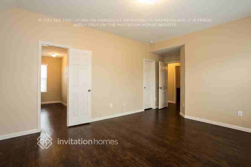 12631 Mountain Daisy Rd - Photo 3 of 10