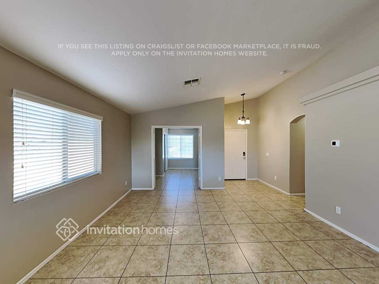 3433 W La Salle St - Photo 3 of 16