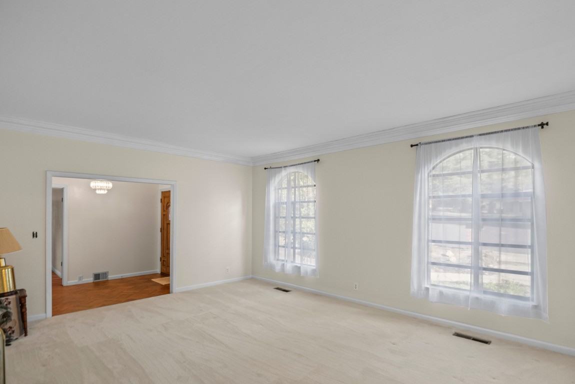 138 Virginia Ct #NA - Photo 4 of 29