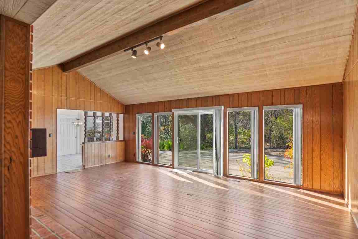 138 Virginia Ct #NA - Photo 7 of 29