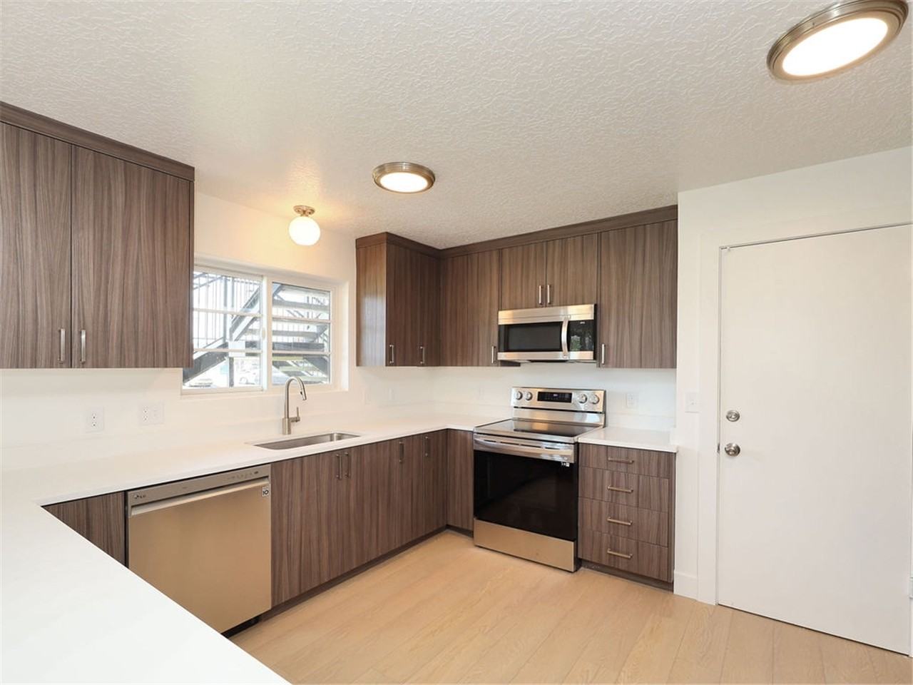 161 E St #2 - Photo 7 of 16