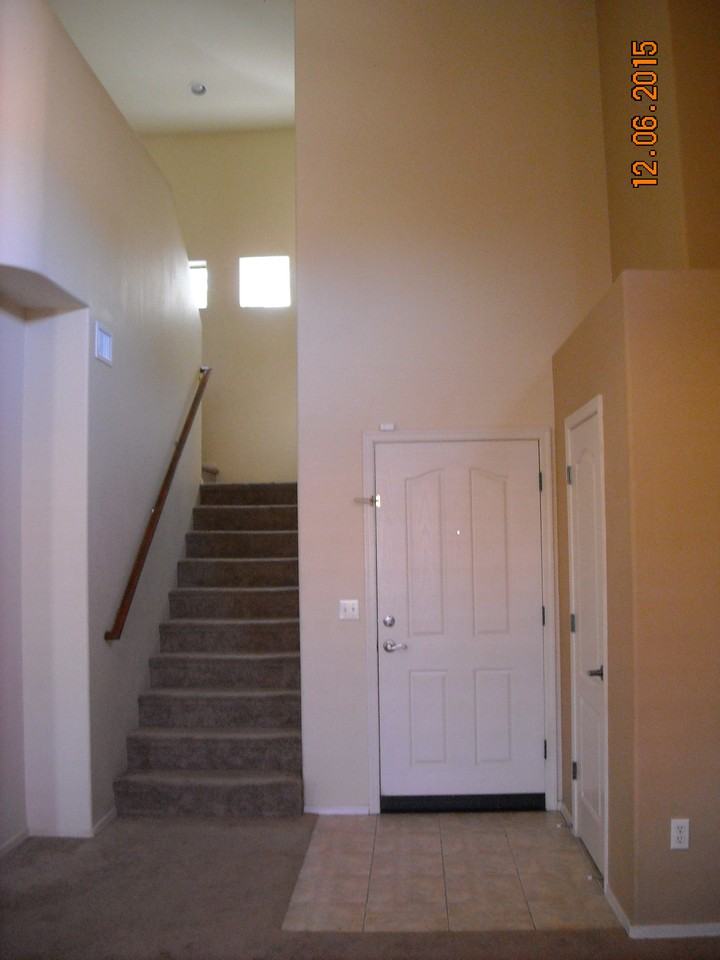 5508 N Silver Stream Way - Photo 2 of 18