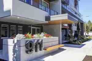 featured image of 911 Braidwood Rd