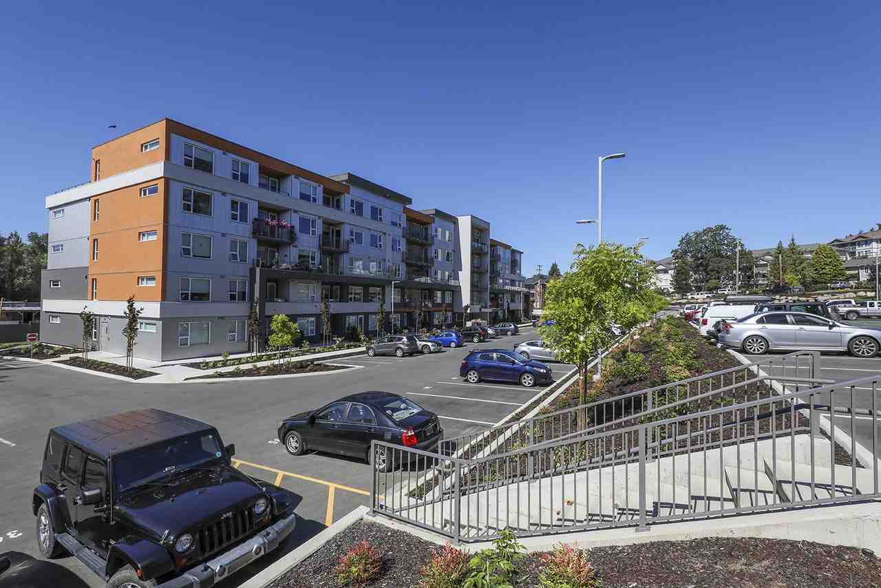 Enclave Residences - Photo 2 of 15