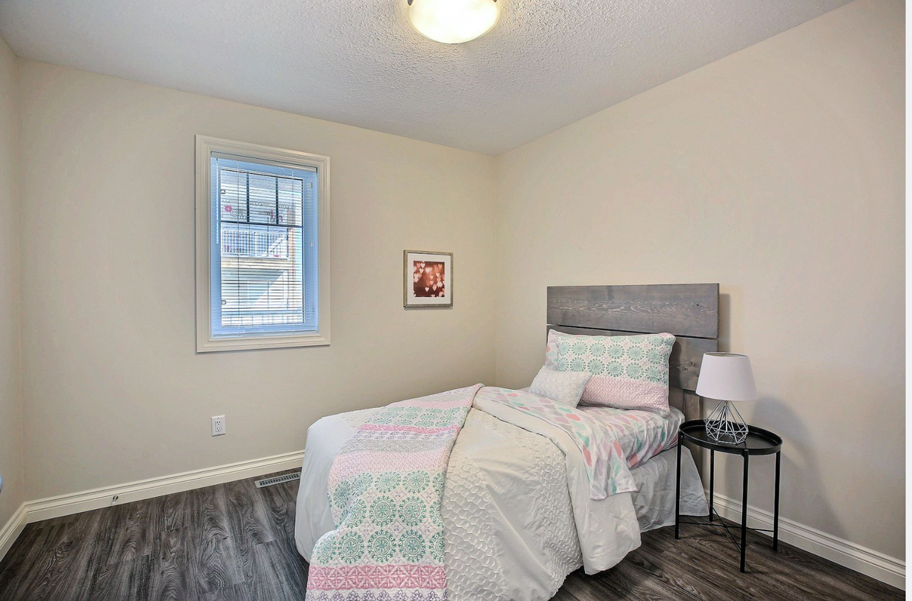 East 1 - 3025 Trombley Street Apartment - Photo 6 of 10