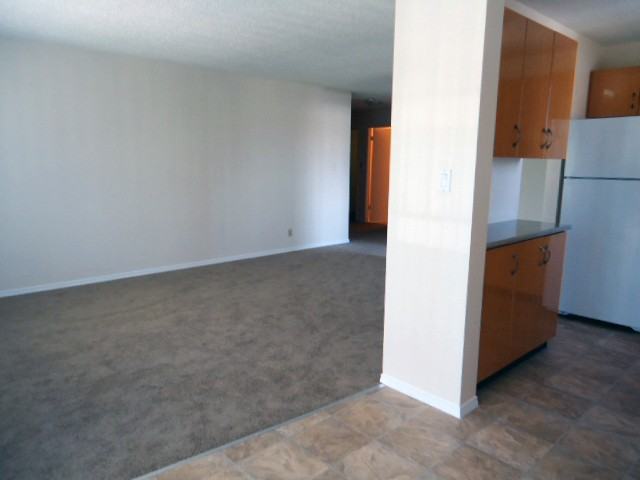 Villa Vista Apartments - Photo 7 of 10