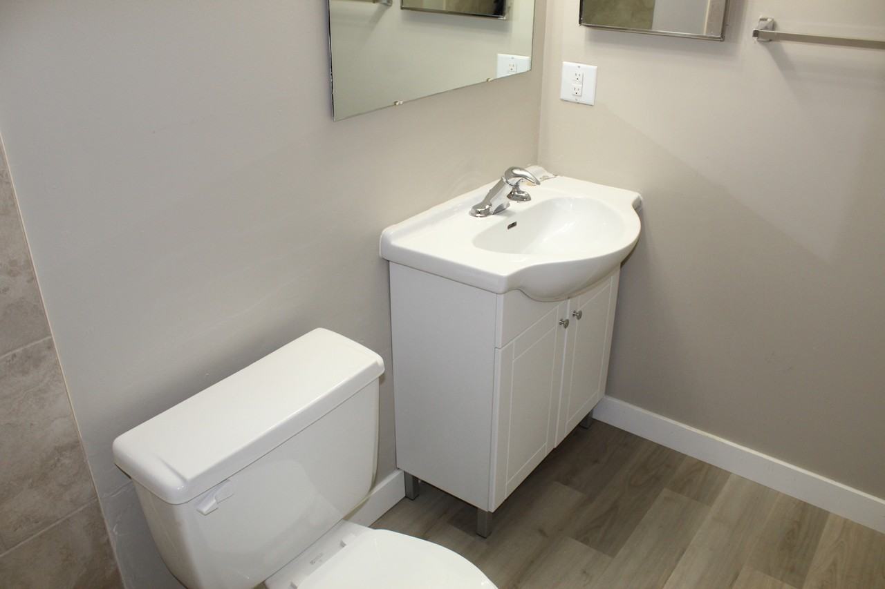 Assiniboine - Photo 5 of 6