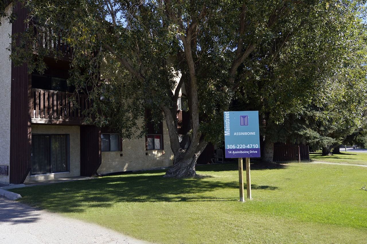 Assiniboine - Photo 6 of 6