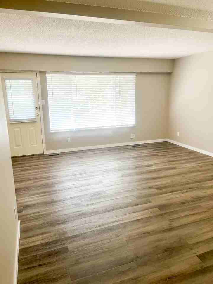 Thompson River Townhomes - Photo 3 of 20
