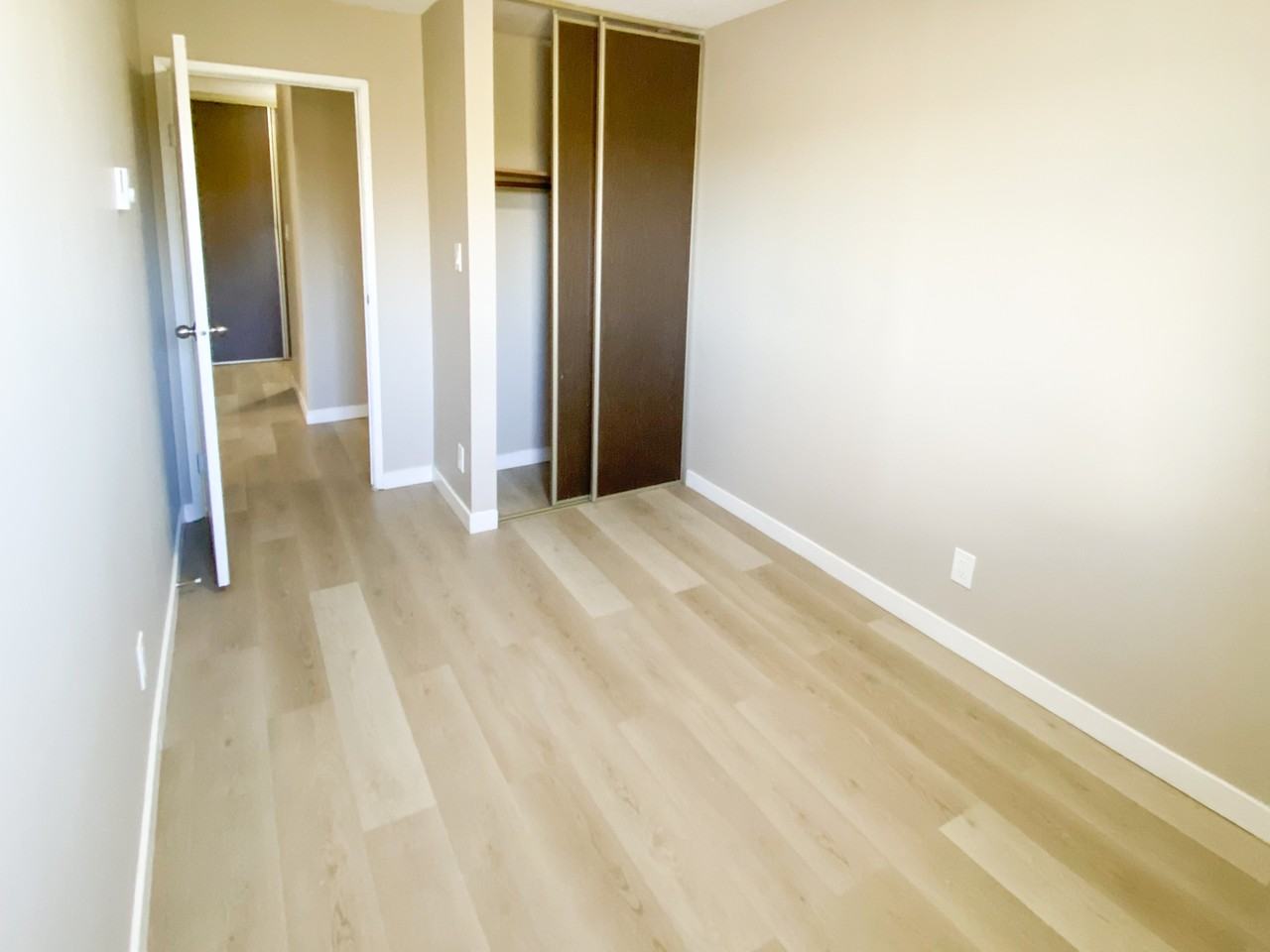 University Valley Apartments I & II - Photo 7 of 19