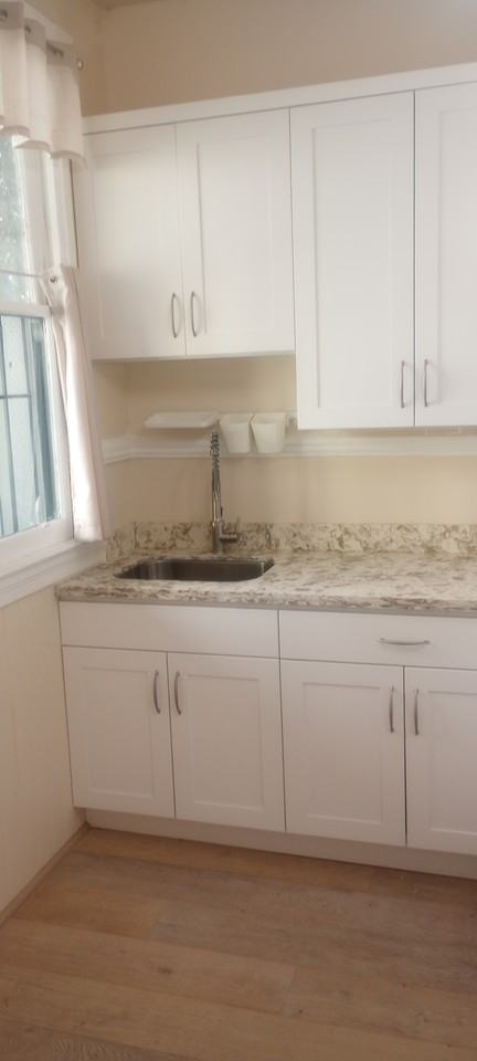 183 Lexington Street - Photo 2 of 10