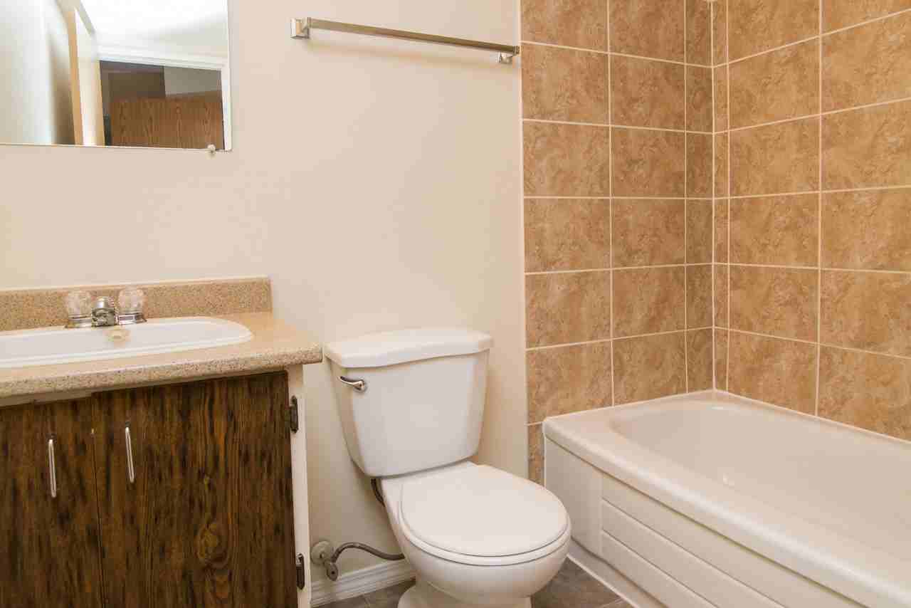 Parkside Manor - Photo 4 of 13