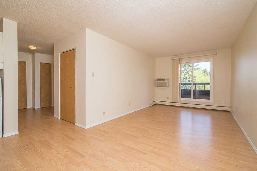 Parkside Manor - Photo 5 of 13