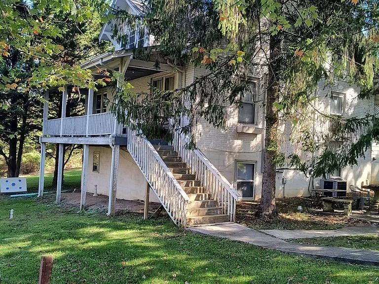 3342 Yellow Sulphur Rd - Photo 2 of 20