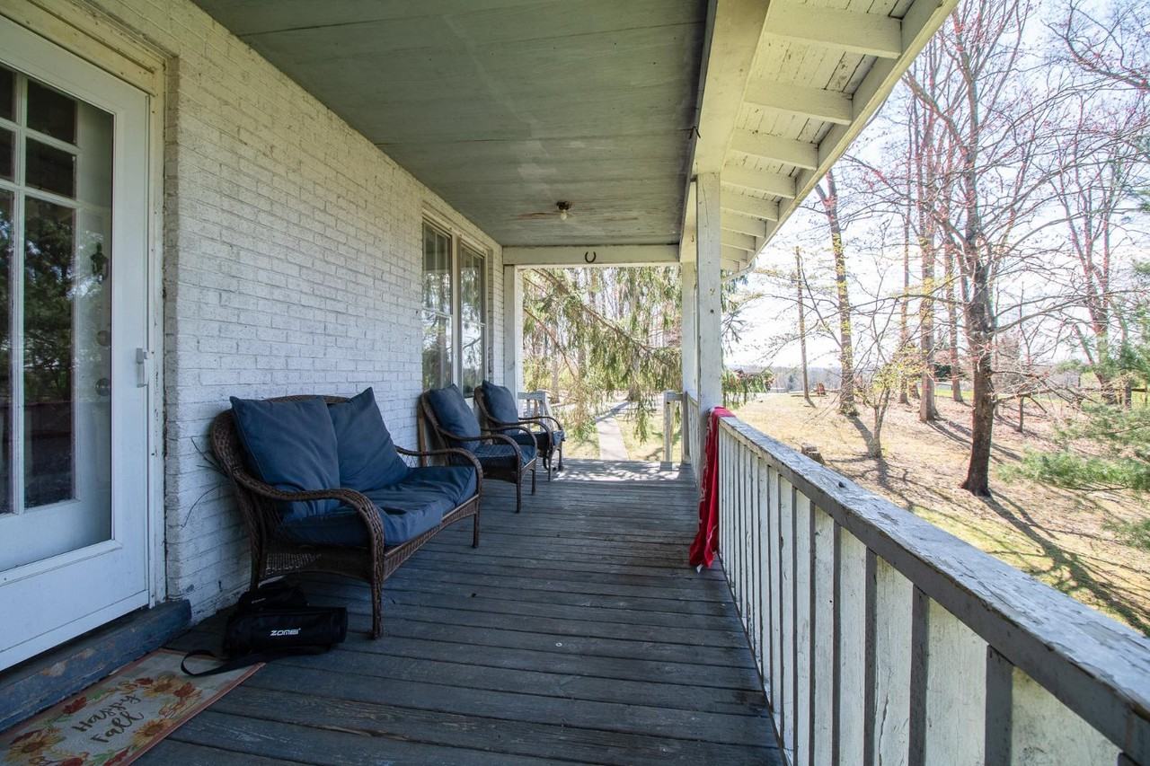 3342 Yellow Sulphur Rd - Photo 6 of 20