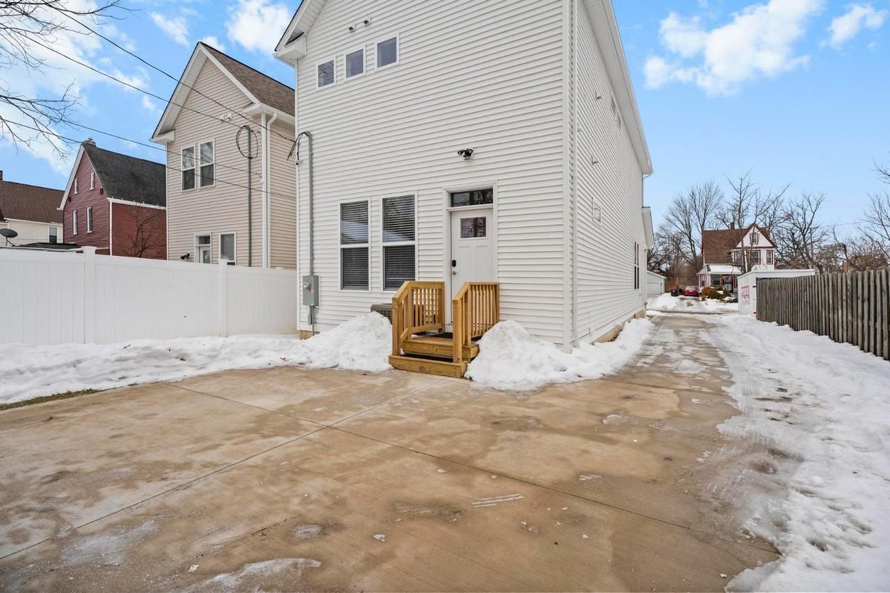 2273  E 100th Street - Photo 3 of 4