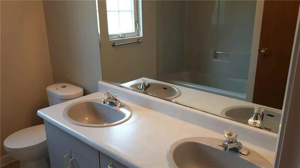 678 Evangeline Street - Photo 7 of 8