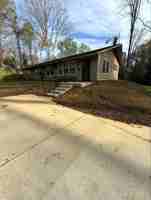 featured image of 917 Windy Ct