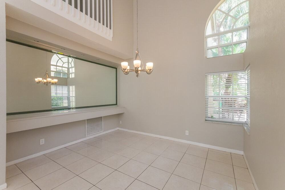 4729 Nw 115th Ave - Photo 6 of 17