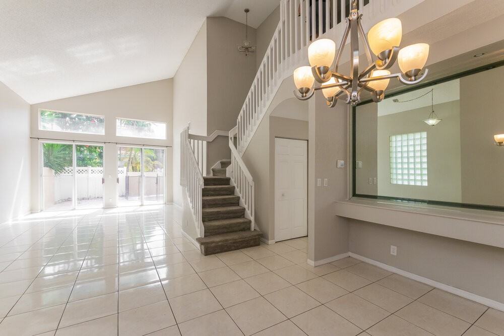 4729 Nw 115th Ave - Photo 7 of 17