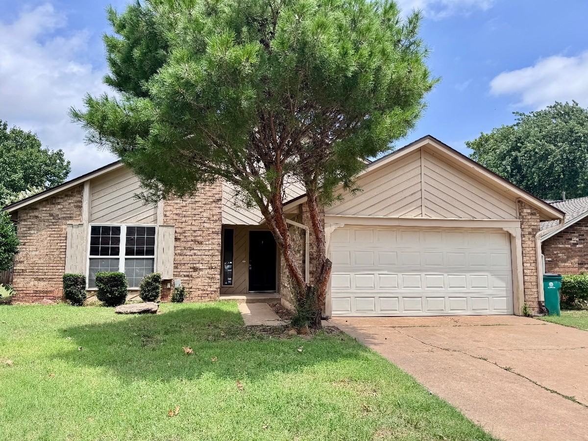 1037 Nw 166th St #1 - Photo 2 of 20