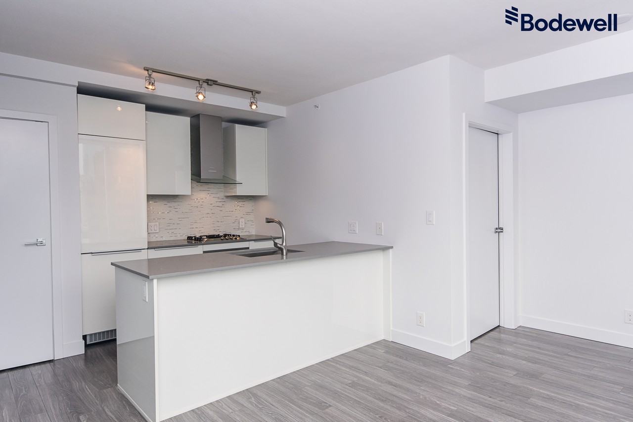 1283 Howe St - Photo 3 of 50