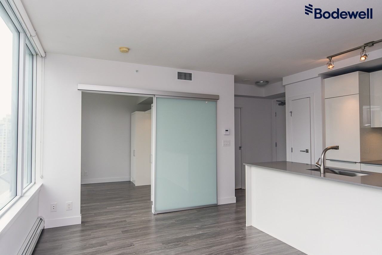 1283 Howe St - Photo 4 of 50