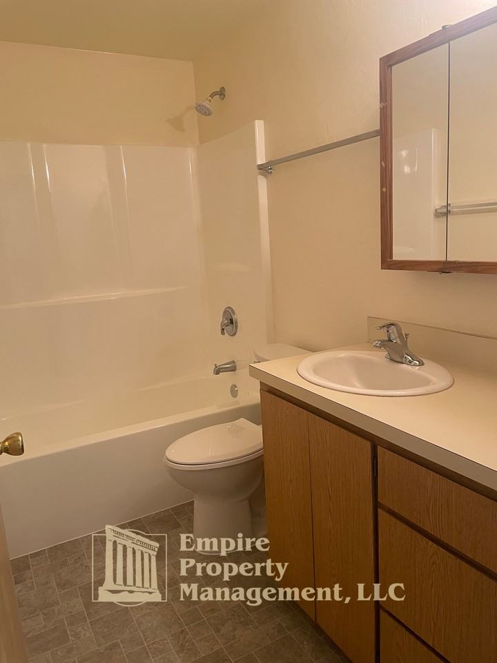 1961 Taft St #1 - Photo 6 of 12