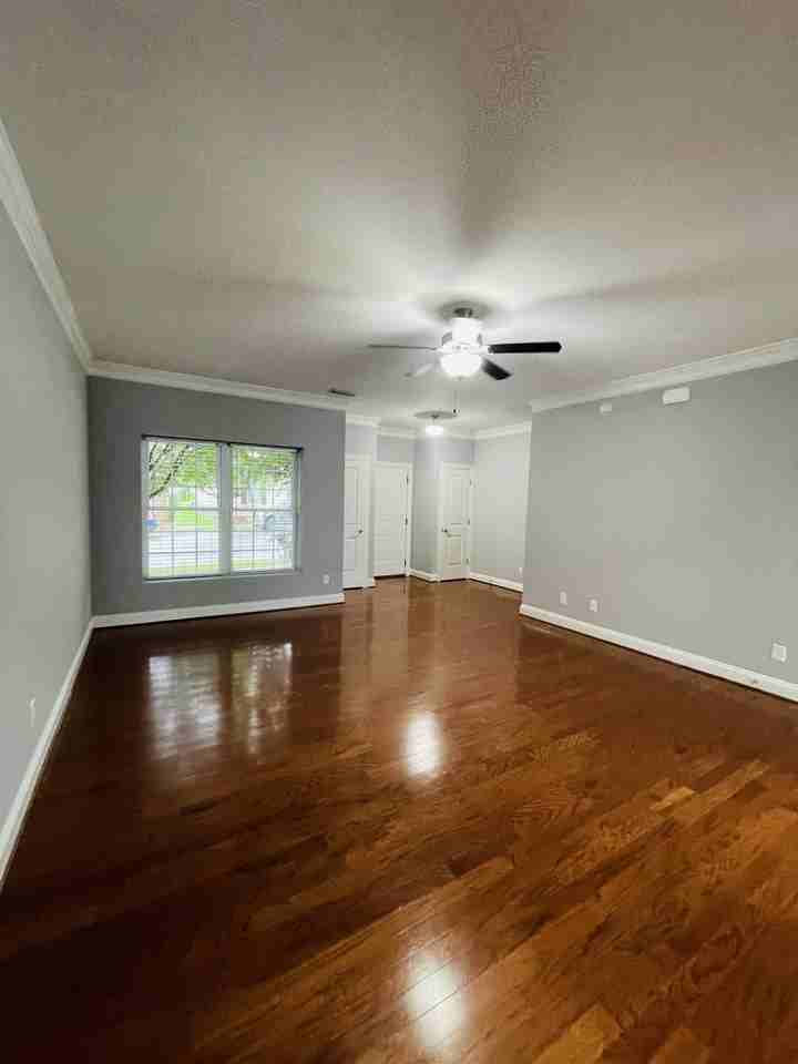 518 Capstone Dr #1 - Photo 5 of 36