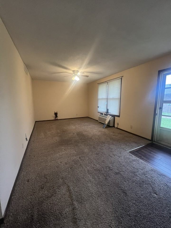 106 N 3rd St #1 - Photo 6 of 7