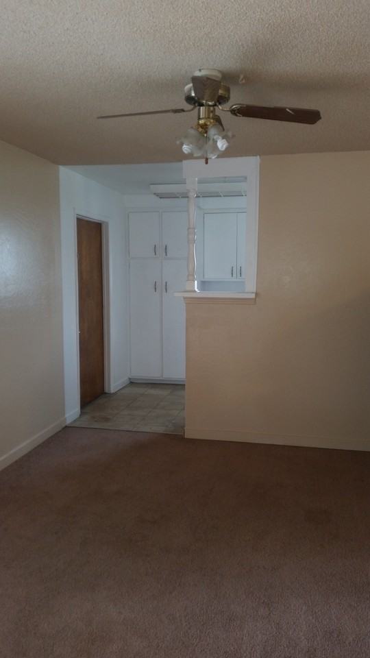 313 Savoy Ave - Photo 3 of 9