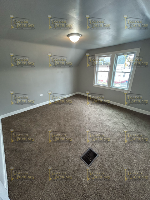 80 Harvest St #1 - Photo 4 of 13