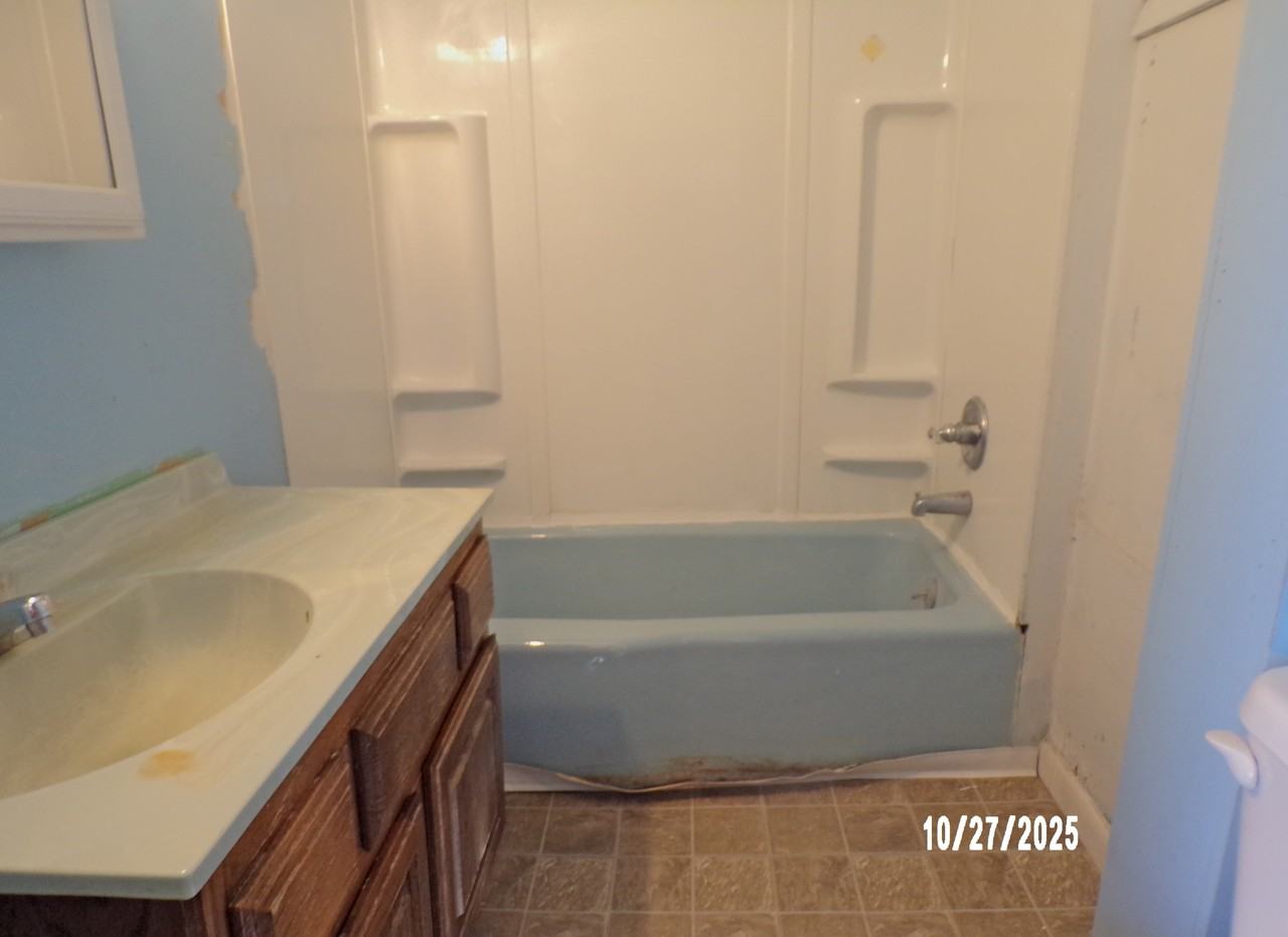 814 E Main St #1 - Photo 6 of 12