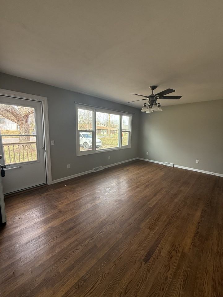 732 E Culton St #1 - Photo 3 of 21