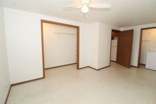 654 W Adams St #654AS - Photo 1 of 1