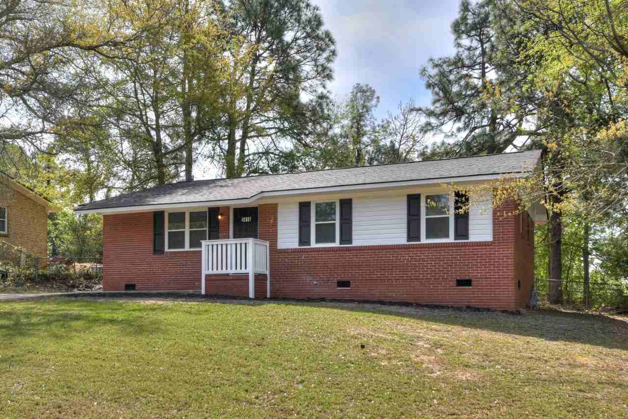 3416 Kensington Dr N #1 - Photo 3 of 29