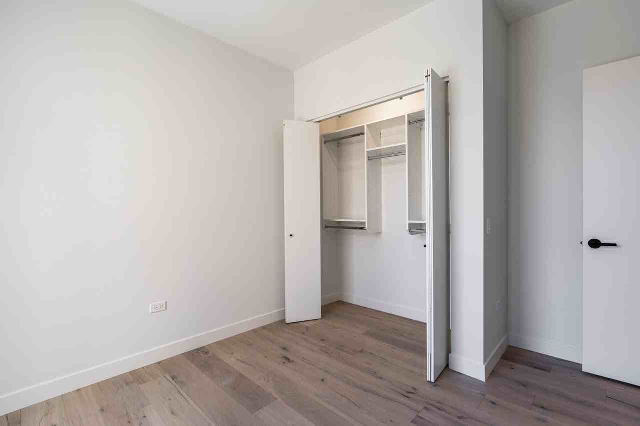 1101 Lodge Evanston #1712-305 - Photo 7 of 15