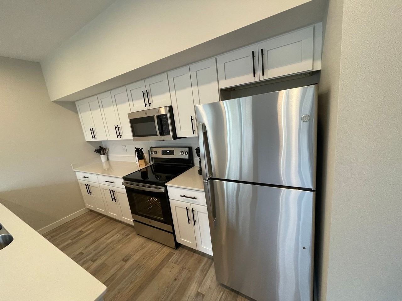 Briar Grove Apartments (Building 2336) - Photo 3 of 29