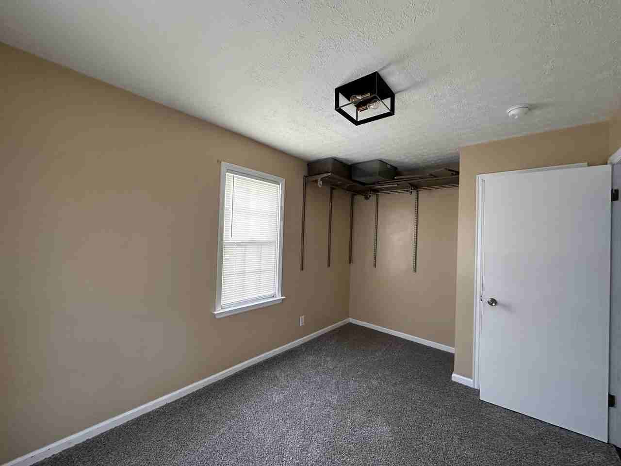 631 Franklin Ave #1 - Photo 5 of 9