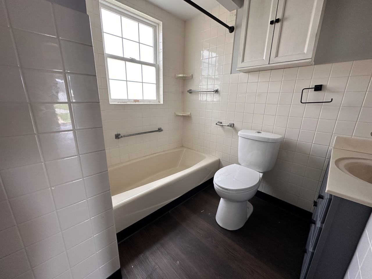 631 Franklin Ave #1 - Photo 6 of 9