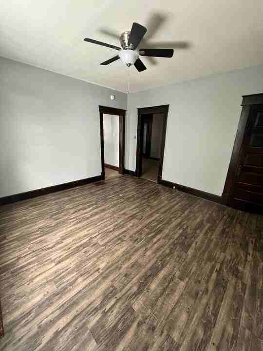 846 E Mulberry St #1 - Photo 5 of 5