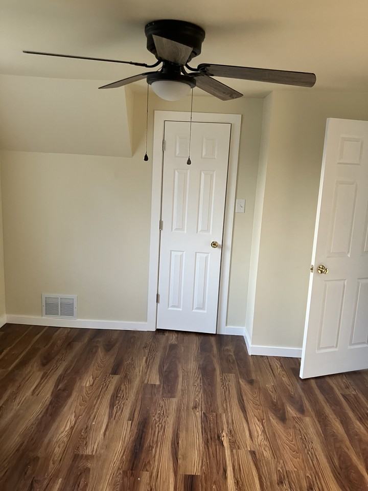 1030 E 6th Ave #1 - Photo 7 of 20