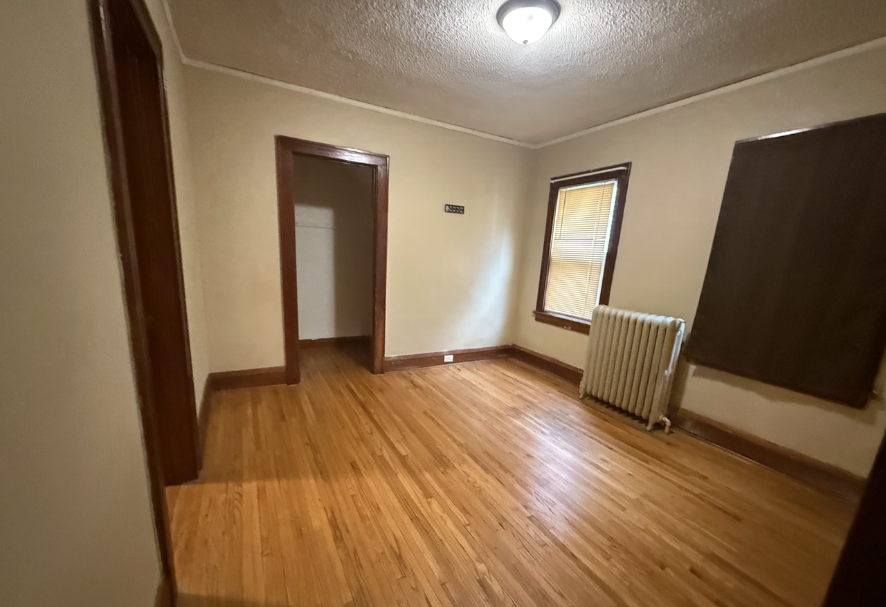 2646 Dupont Ave N #1 - Photo 5 of 11