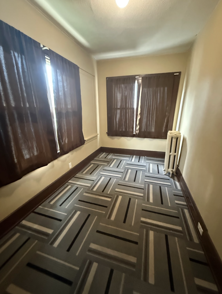 2646 Dupont Ave N #1 - Photo 7 of 11