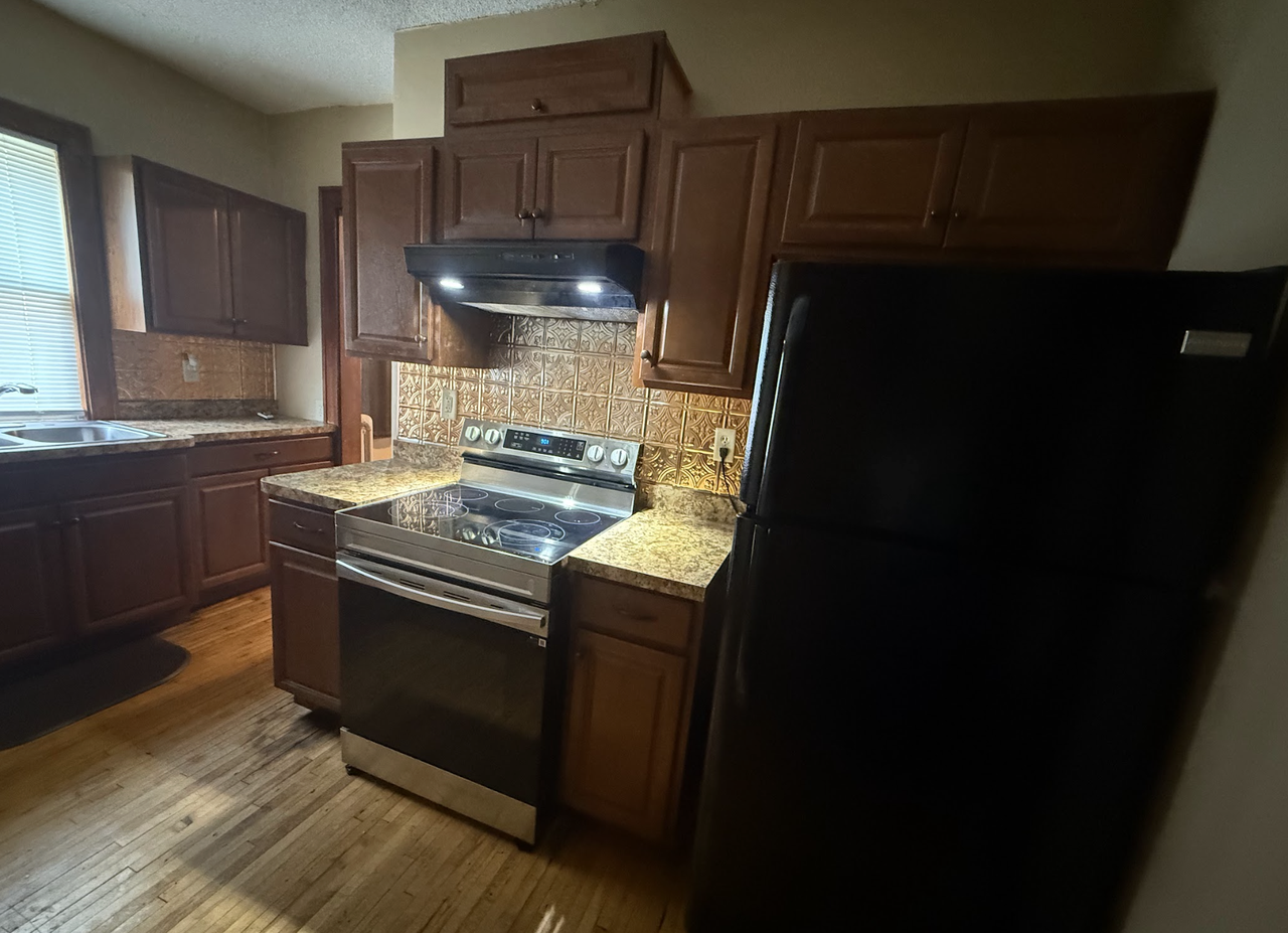 2646 Dupont Ave N #1 - Photo 2 of 10